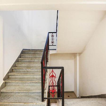 Capital O Arsh Executive Inn Мумбаи Экстерьер фото