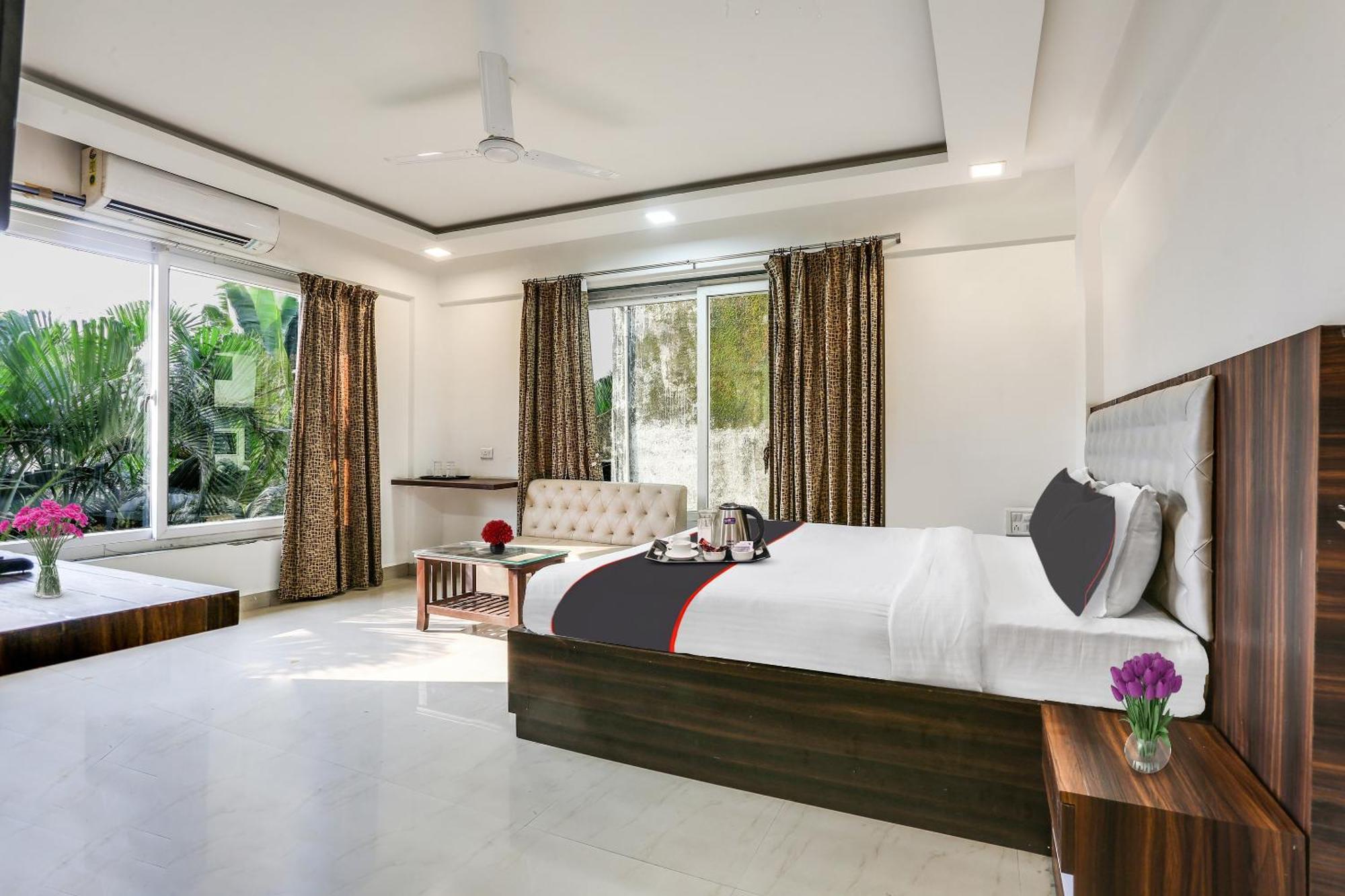 Capital O Arsh Executive Inn Мумбаи Экстерьер фото